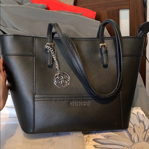 Guess Bag - Picture 1 of 6